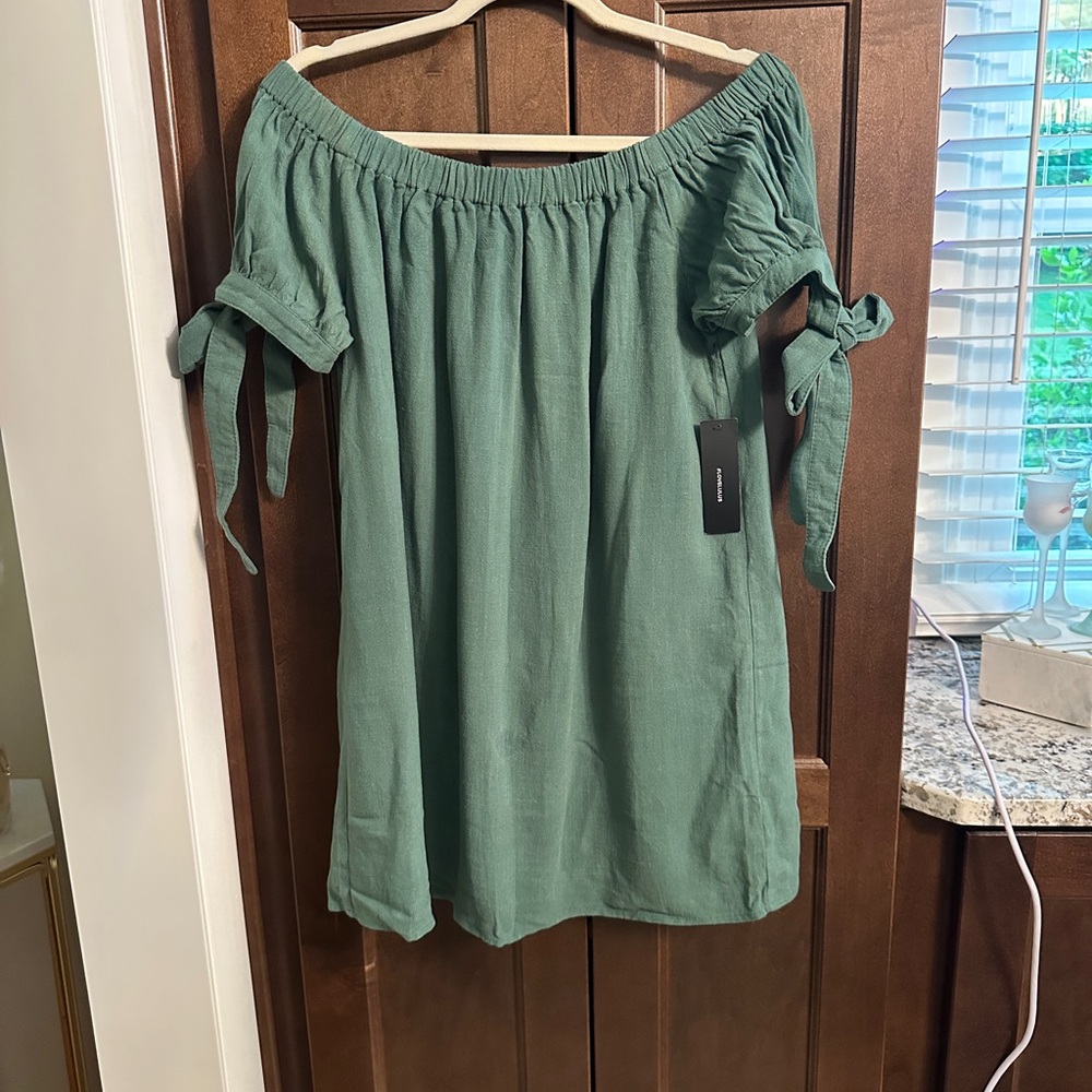 Lulu's Sage Off-Shoulder Blouse